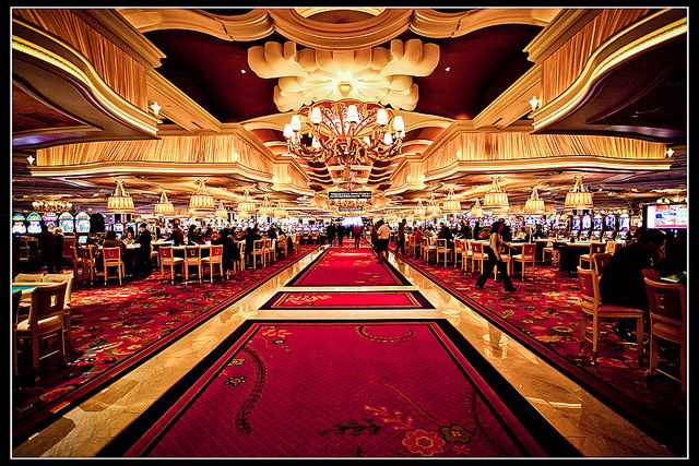 iLUCKI Casino آن لائن کیسینو میں اصل گیمز